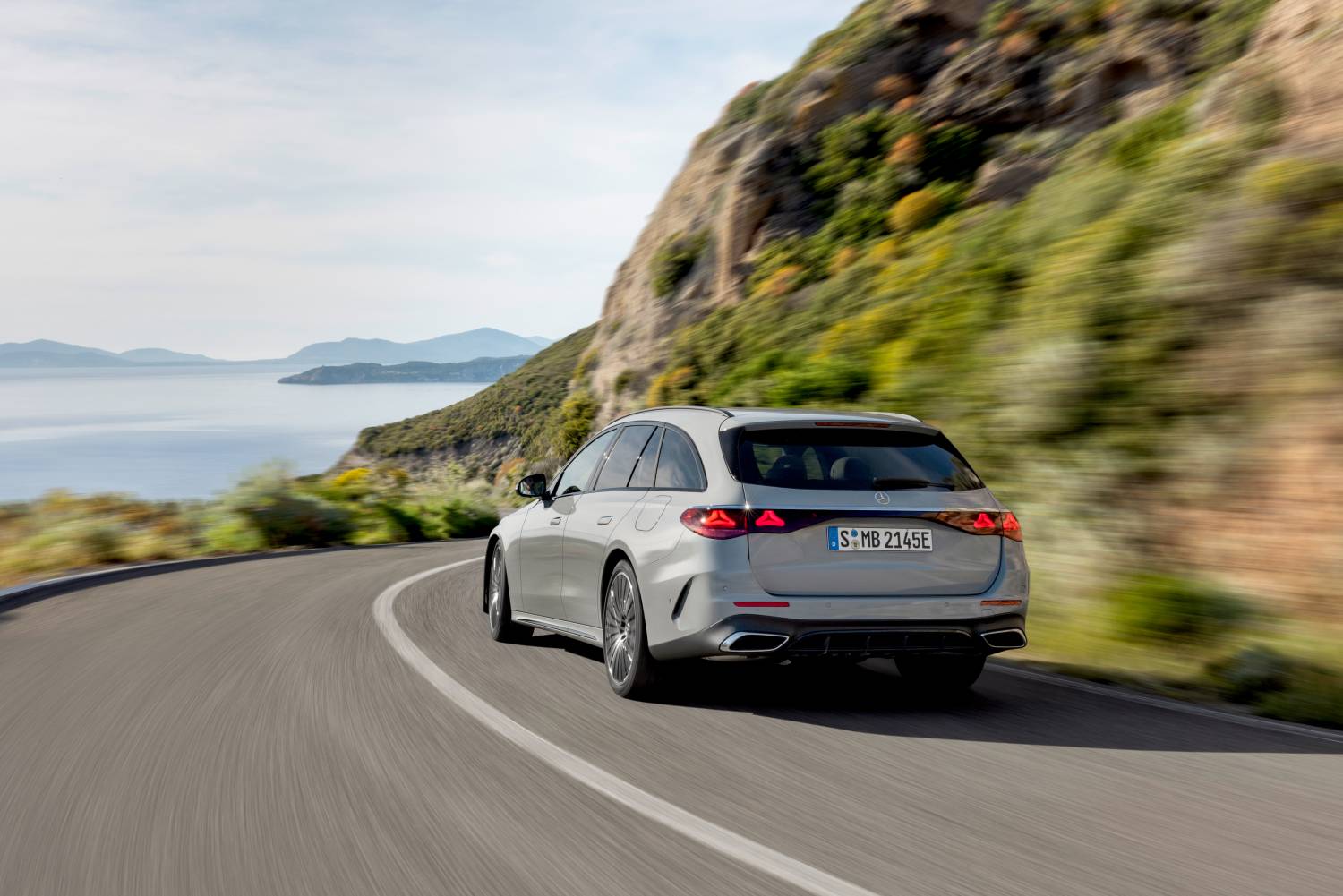 https://www.whatcar.lv/cars/Mercedes-Benz/E-klases universālis/a39fe25b7628361654ea070e2de27b44.jpg
